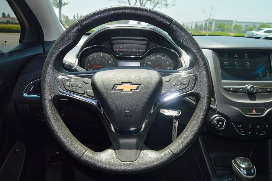 2016 Chevrolet Cruze 4dr Sdn Auto LT, available for sale in Moreno Valley, California | Fusion Motors Inc. Moreno Valley, California 2016 Chevrolet Cruze 4dr Sdn Auto LT, available for sale in Moreno Valley, California | Fusion Motors Inc. Moreno Valley, California