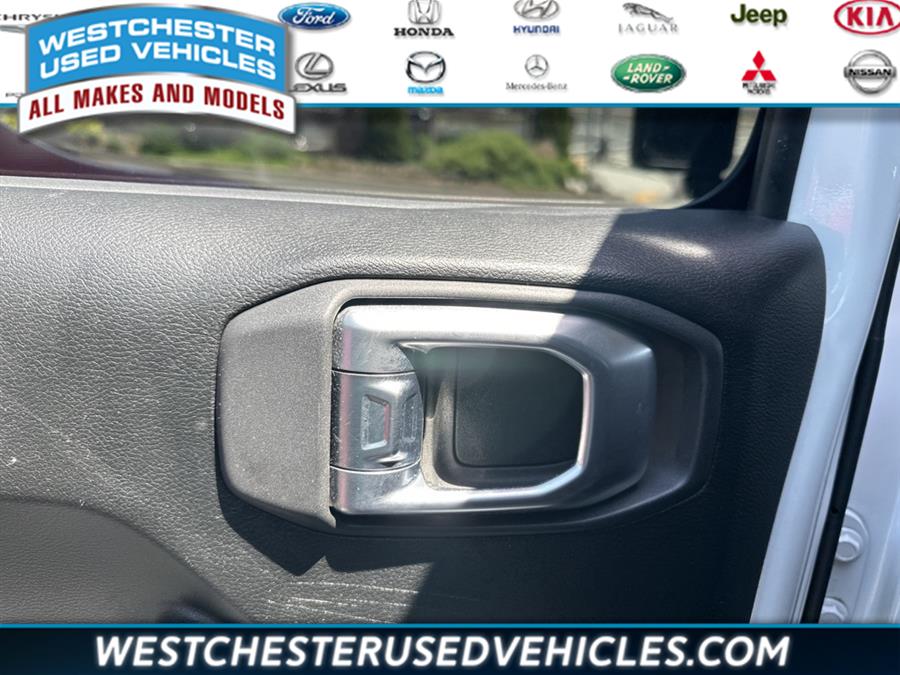 2019 Jeep Wrangler Unlimited Sport S, available for sale in White Plains, New York | Westchester Used Vehicles. White Plains, New York 2019 Jeep Wrangler Unlimited Sport S, available for sale in White Plains, New York | Westchester Used Vehicles. White Plains, New York