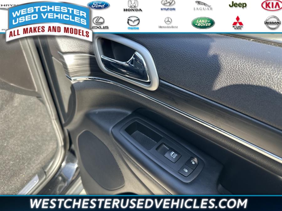 2020 Jeep Grand Cherokee Limited, available for sale in White Plains, New York | Westchester Used Vehicles. White Plains, New York 2020 Jeep Grand Cherokee Limited, available for sale in White Plains, New York | Westchester Used Vehicles. White Plains, New York