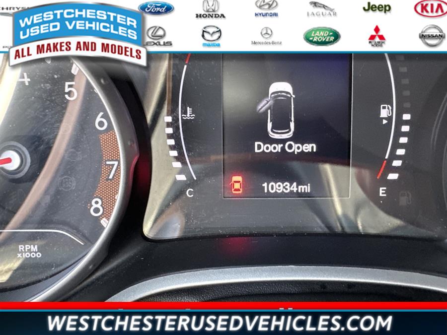 2020 Jeep Compass Latitude, available for sale in White Plains, New York | Westchester Used Vehicles. White Plains, New York 2020 Jeep Compass Latitude, available for sale in White Plains, New York | Westchester Used Vehicles. White Plains, New York