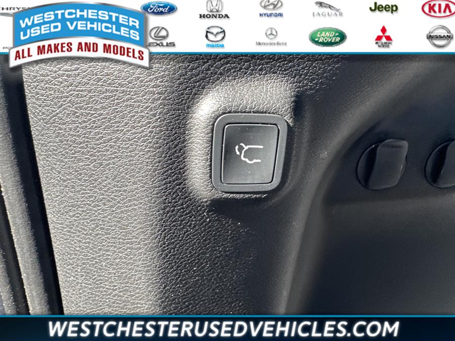 2019 Jeep Cherokee Limited, available for sale in White Plains, New York | Westchester Used Vehicles. White Plains, New York 2019 Jeep Cherokee Limited, available for sale in White Plains, New York | Westchester Used Vehicles. White Plains, New York