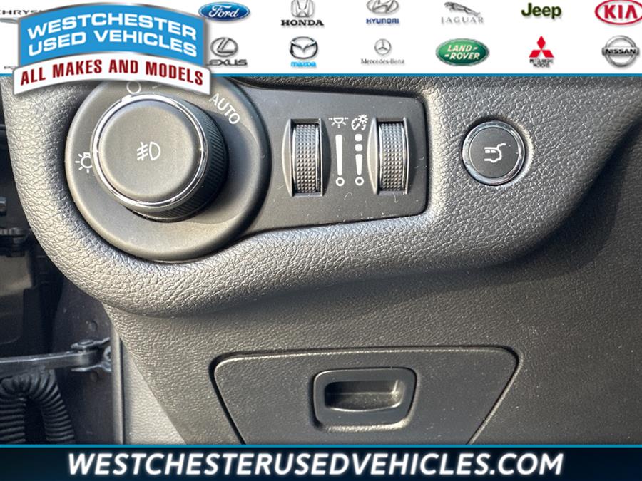 2019 Jeep Cherokee Limited, available for sale in White Plains, New York | Westchester Used Vehicles. White Plains, New York 2019 Jeep Cherokee Limited, available for sale in White Plains, New York | Westchester Used Vehicles. White Plains, New York