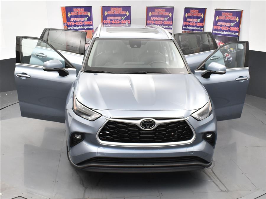 2022 Toyota Highlander XLE AWD (Natl), available for sale in Irvington, New Jersey | Foreign Auto Imports. Irvington, New Jersey 2022 Toyota Highlander XLE AWD (Natl), available for sale in Irvington, New Jersey | Foreign Auto Imports. Irvington, New Jersey