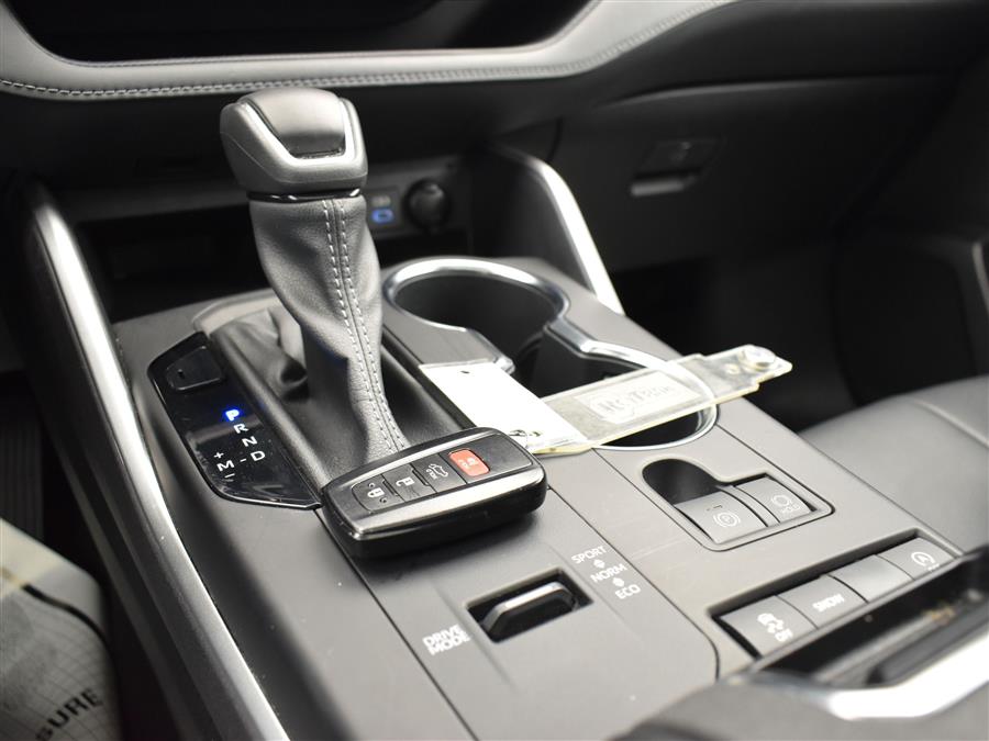 2022 Toyota Highlander XLE AWD (Natl), available for sale in Irvington, New Jersey | Foreign Auto Imports. Irvington, New Jersey 2022 Toyota Highlander XLE AWD (Natl), available for sale in Irvington, New Jersey | Foreign Auto Imports. Irvington, New Jersey