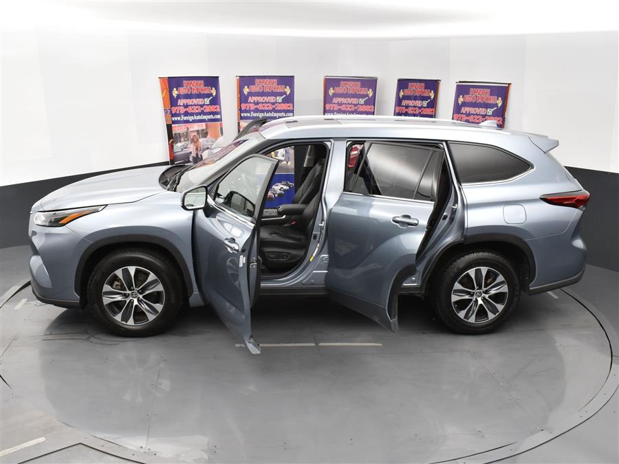 2022 Toyota Highlander XLE AWD (Natl), available for sale in Irvington, New Jersey | Foreign Auto Imports. Irvington, New Jersey 2022 Toyota Highlander XLE AWD (Natl), available for sale in Irvington, New Jersey | Foreign Auto Imports. Irvington, New Jersey