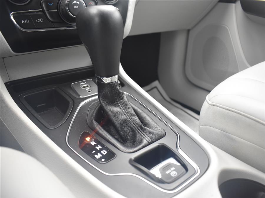 2020 Jeep Cherokee Latitude Plus FWD, available for sale in Irvington, New Jersey | Foreign Auto Imports. Irvington, New Jersey 2020 Jeep Cherokee Latitude Plus FWD, available for sale in Irvington, New Jersey | Foreign Auto Imports. Irvington, New Jersey