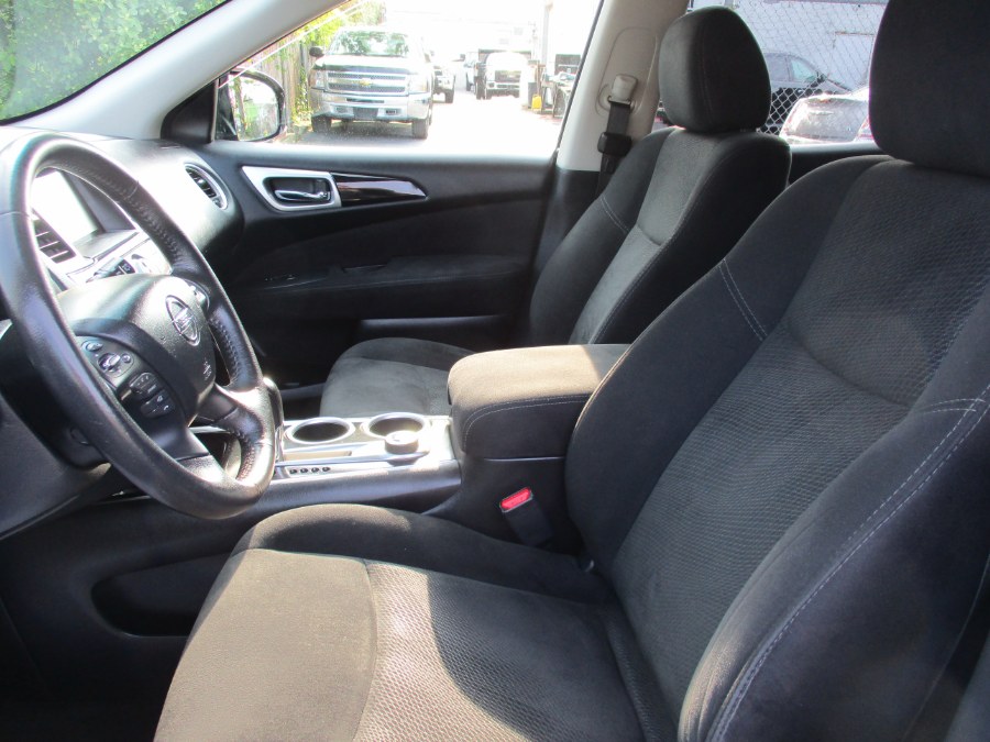 2014 Nissan Pathfinder 4WD 4dr SV, available for sale in West Babylon, New York | New Gen Auto Group. West Babylon, New York 2014 Nissan Pathfinder 4WD 4dr SV, available for sale in West Babylon, New York | New Gen Auto Group. West Babylon, New York