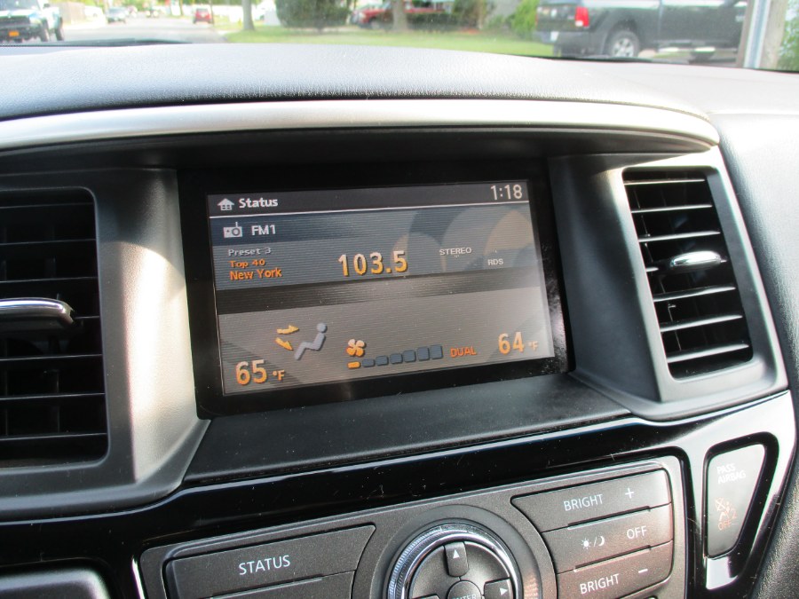 2014 Nissan Pathfinder 4WD 4dr SV, available for sale in West Babylon, New York | New Gen Auto Group. West Babylon, New York 2014 Nissan Pathfinder 4WD 4dr SV, available for sale in West Babylon, New York | New Gen Auto Group. West Babylon, New York