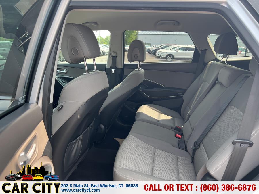 2017 Hyundai Santa Fe SE 3.3L Auto, available for sale in East Windsor, Connecticut | Car City LLC. East Windsor, Connecticut 2017 Hyundai Santa Fe SE 3.3L Auto, available for sale in East Windsor, Connecticut | Car City LLC. East Windsor, Connecticut