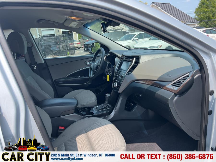 2017 Hyundai Santa Fe SE 3.3L Auto, available for sale in East Windsor, Connecticut | Car City LLC. East Windsor, Connecticut 2017 Hyundai Santa Fe SE 3.3L Auto, available for sale in East Windsor, Connecticut | Car City LLC. East Windsor, Connecticut