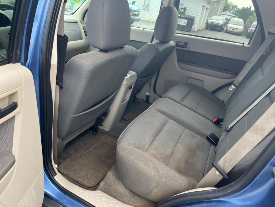 2009 Ford Escape 4WD 4dr V6 Auto XLT, available for sale in East Windsor, Connecticut | CT Car Co LLC. East Windsor, Connecticut 2009 Ford Escape 4WD 4dr V6 Auto XLT, available for sale in East Windsor, Connecticut | CT Car Co LLC. East Windsor, Connecticut