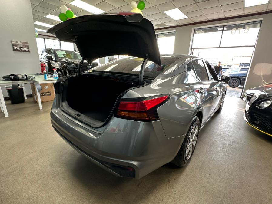 2019 Nissan Altima 2.5 S Sedan, available for sale in Inwood, New York | 5 Towns Drive. Inwood, New York 2019 Nissan Altima 2.5 S Sedan, available for sale in Inwood, New York | 5 Towns Drive. Inwood, New York