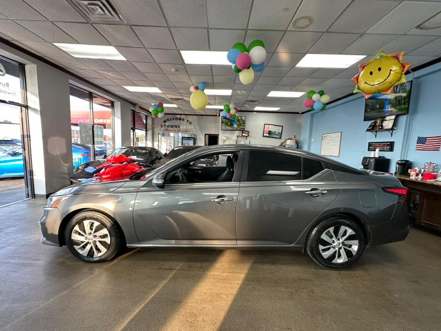 2019 Nissan Altima 2.5 S Sedan, available for sale in Inwood, New York | 5 Towns Drive. Inwood, New York 2019 Nissan Altima 2.5 S Sedan, available for sale in Inwood, New York | 5 Towns Drive. Inwood, New York