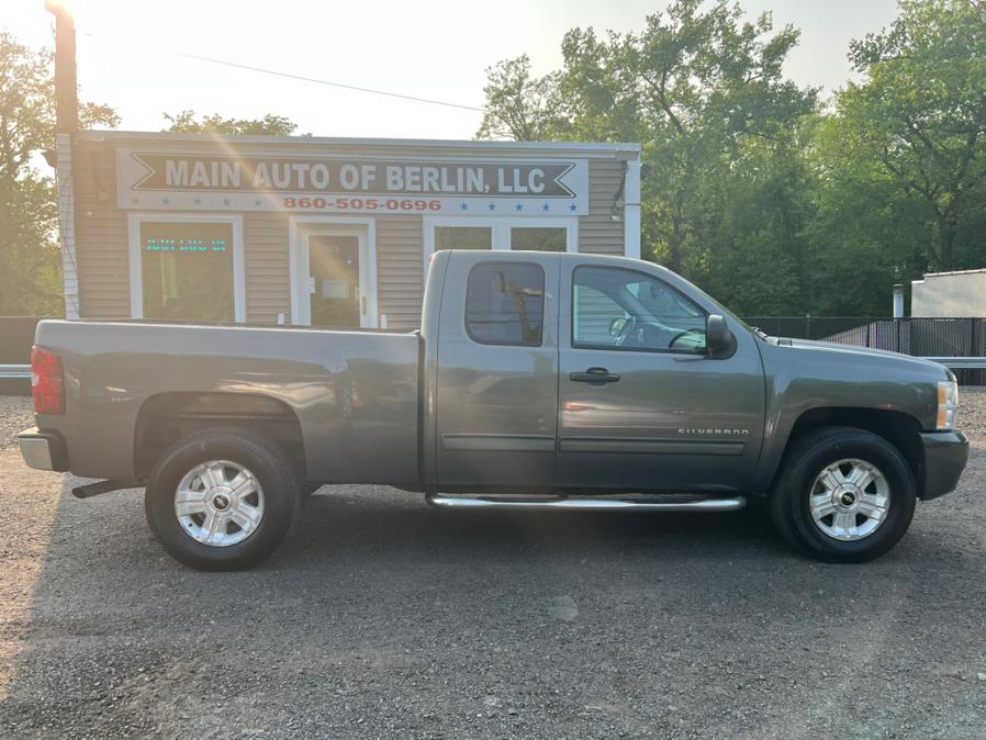 2011 Chevrolet Silverado 1500 4WD Ext Cab 143.5" LT, available for sale in Berlin, Connecticut | Main Auto of Berlin. Berlin, Connecticut 2011 Chevrolet Silverado 1500 4WD Ext Cab 143.5" LT, available for sale in Berlin, Connecticut | Main Auto of Berlin. Berlin, Connecticut