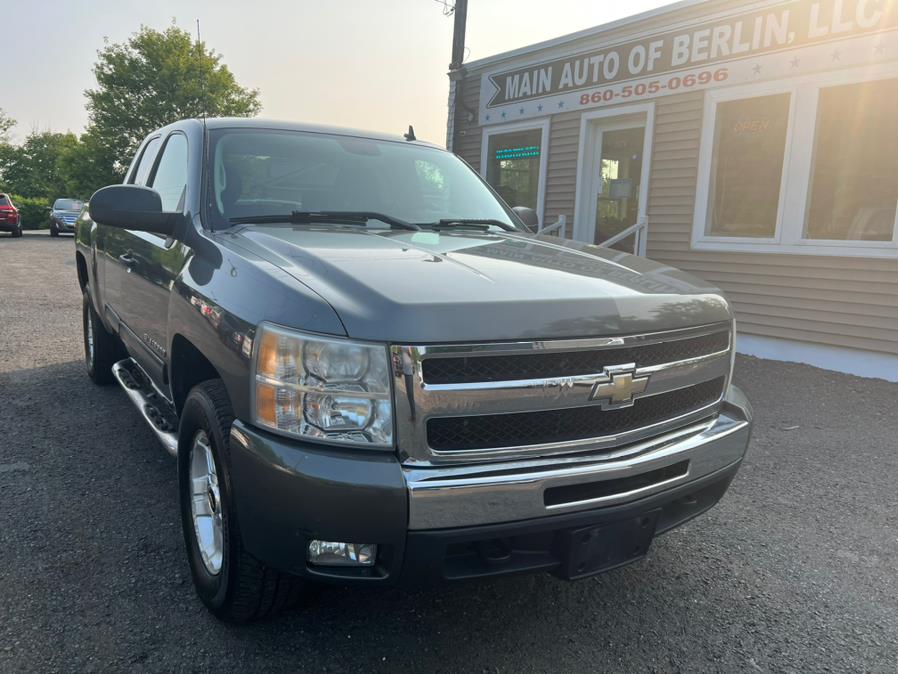 2011 Chevrolet Silverado 1500 4WD Ext Cab 143.5" LT, available for sale in Berlin, Connecticut | Main Auto of Berlin. Berlin, Connecticut 2011 Chevrolet Silverado 1500 4WD Ext Cab 143.5" LT, available for sale in Berlin, Connecticut | Main Auto of Berlin. Berlin, Connecticut