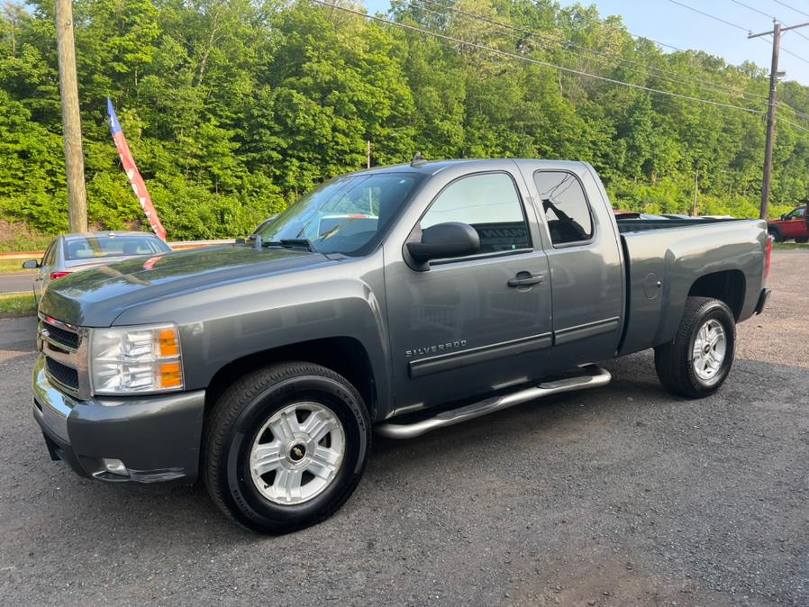2011 Chevrolet Silverado 1500 4WD Ext Cab 143.5" LT, available for sale in Berlin, Connecticut | Main Auto of Berlin. Berlin, Connecticut 2011 Chevrolet Silverado 1500 4WD Ext Cab 143.5" LT, available for sale in Berlin, Connecticut | Main Auto of Berlin. Berlin, Connecticut