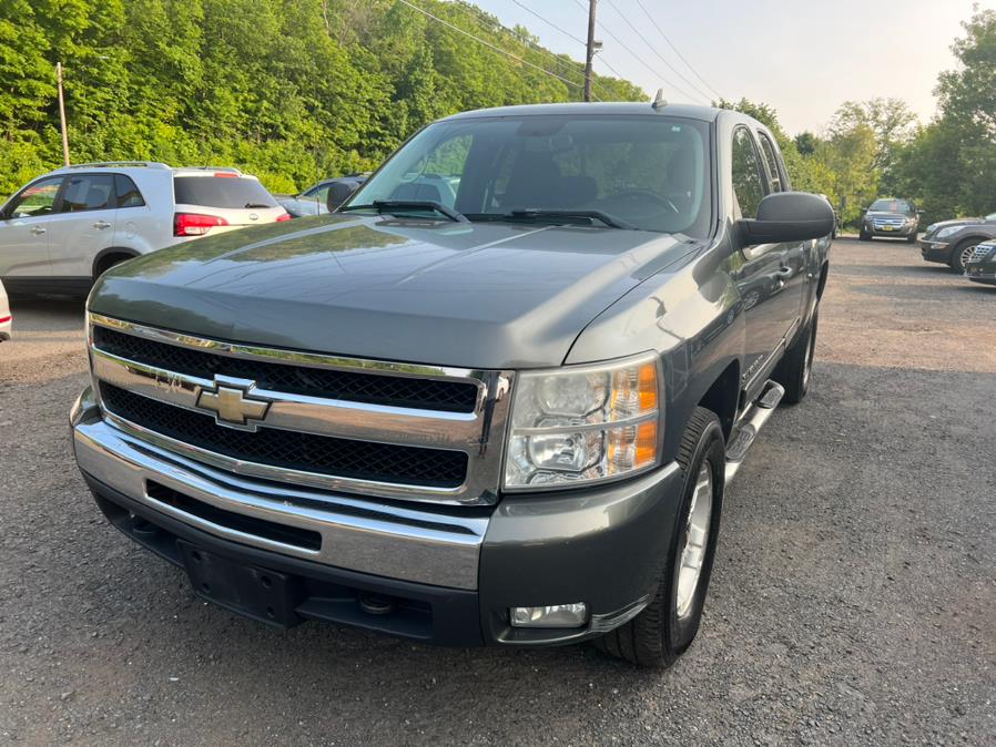 2011 Chevrolet Silverado 1500 4WD Ext Cab 143.5" LT, available for sale in Berlin, Connecticut | Main Auto of Berlin. Berlin, Connecticut 2011 Chevrolet Silverado 1500 4WD Ext Cab 143.5" LT, available for sale in Berlin, Connecticut | Main Auto of Berlin. Berlin, Connecticut