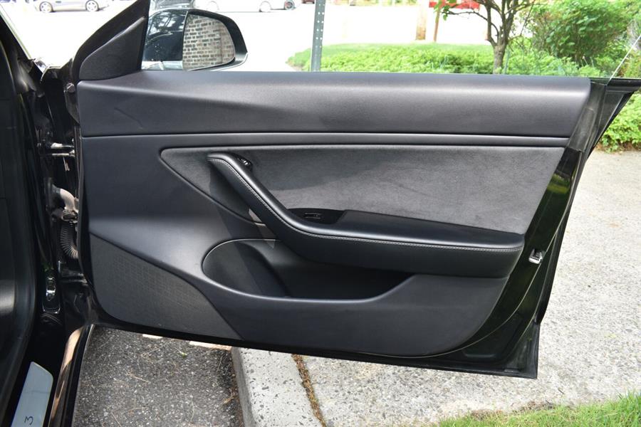 2019 Tesla Model 3 Standard Range Plus 4dr Fastback, available for sale in Great Neck, New York | Camy Cars. Great Neck, New York 2019 Tesla Model 3 Standard Range Plus 4dr Fastback, available for sale in Great Neck, New York | Camy Cars. Great Neck, New York