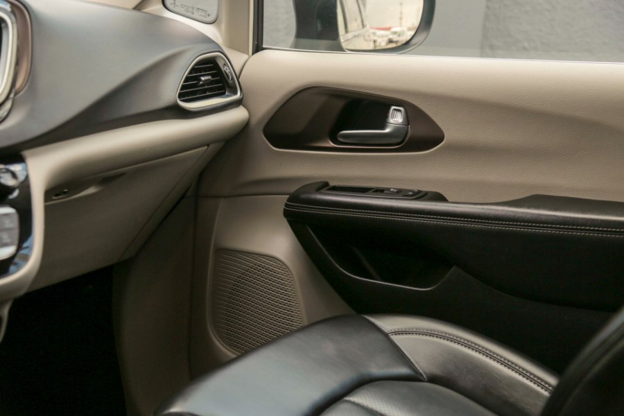 2021 Chrysler Voyager LXI FWD, available for sale in Miami, Florida | 26 Motors Miami. Miami, Florida 2021 Chrysler Voyager LXI FWD, available for sale in Miami, Florida | 26 Motors Miami. Miami, Florida