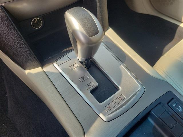 2011 Subaru Outback 2.5i, available for sale in Stratford, Connecticut | Wiz Leasing Inc. Stratford, Connecticut 2011 Subaru Outback 2.5i, available for sale in Stratford, Connecticut | Wiz Leasing Inc. Stratford, Connecticut