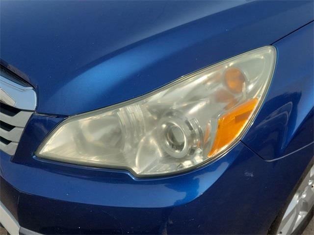 2011 Subaru Outback 2.5i, available for sale in Stratford, Connecticut | Wiz Leasing Inc. Stratford, Connecticut 2011 Subaru Outback 2.5i, available for sale in Stratford, Connecticut | Wiz Leasing Inc. Stratford, Connecticut