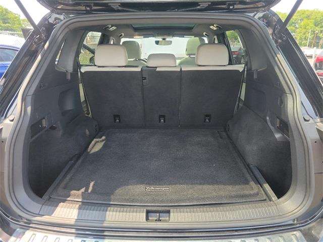 2021 Volkswagen Tiguan 2.0T SE R-Line Black, available for sale in Stratford, Connecticut | Wiz Leasing Inc. Stratford, Connecticut 2021 Volkswagen Tiguan 2.0T SE R-Line Black, available for sale in Stratford, Connecticut | Wiz Leasing Inc. Stratford, Connecticut