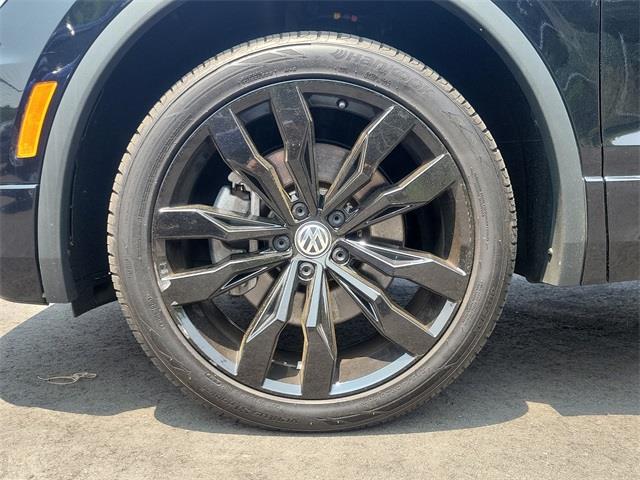 2021 Volkswagen Tiguan 2.0T SE R-Line Black, available for sale in Stratford, Connecticut | Wiz Leasing Inc. Stratford, Connecticut 2021 Volkswagen Tiguan 2.0T SE R-Line Black, available for sale in Stratford, Connecticut | Wiz Leasing Inc. Stratford, Connecticut