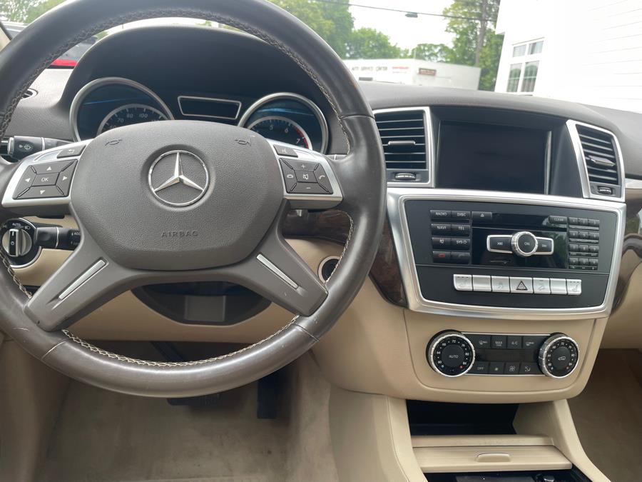 2015 Mercedes-Benz M-Class 4MATIC 4dr ML 350, available for sale in Agawam, Massachusetts | Malkoon Motors. Agawam, Massachusetts 2015 Mercedes-Benz M-Class 4MATIC 4dr ML 350, available for sale in Agawam, Massachusetts | Malkoon Motors. Agawam, Massachusetts