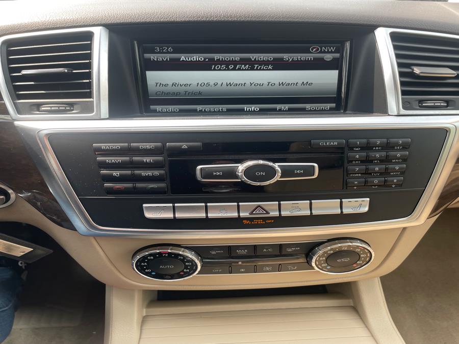 2015 Mercedes-Benz M-Class 4MATIC 4dr ML 350, available for sale in Agawam, Massachusetts | Malkoon Motors. Agawam, Massachusetts 2015 Mercedes-Benz M-Class 4MATIC 4dr ML 350, available for sale in Agawam, Massachusetts | Malkoon Motors. Agawam, Massachusetts