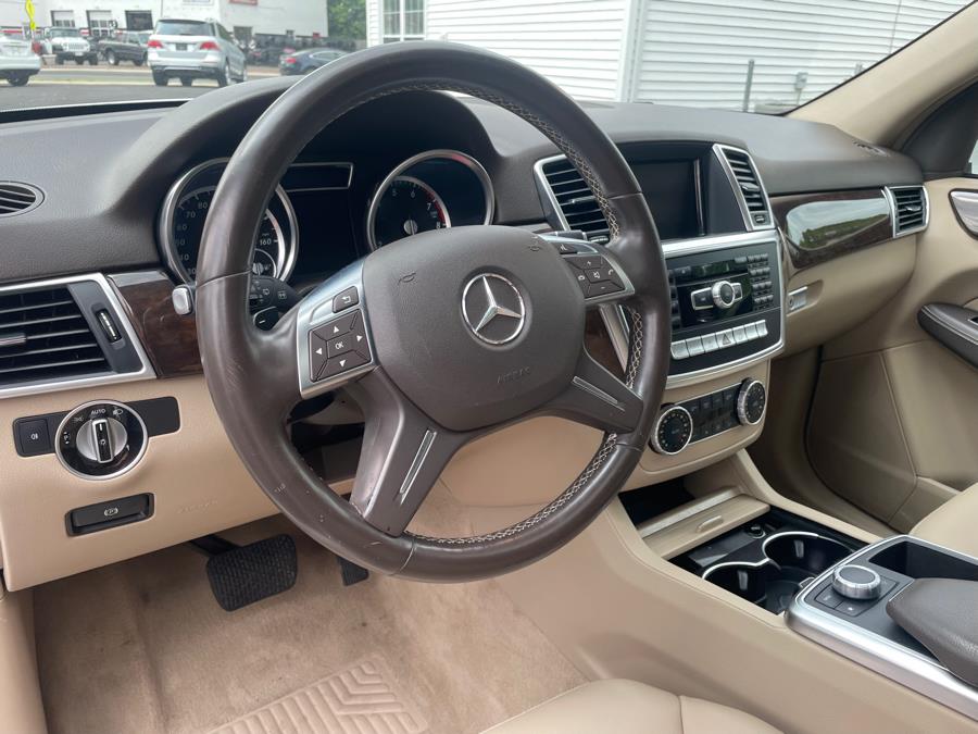 2015 Mercedes-Benz M-Class 4MATIC 4dr ML 350, available for sale in Agawam, Massachusetts | Malkoon Motors. Agawam, Massachusetts 2015 Mercedes-Benz M-Class 4MATIC 4dr ML 350, available for sale in Agawam, Massachusetts | Malkoon Motors. Agawam, Massachusetts