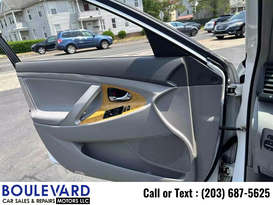 2007 Toyota Camry XLE Sedan 4D, available for sale in New Haven, Connecticut | Boulevard Motors LLC. New Haven, Connecticut 2007 Toyota Camry XLE Sedan 4D, available for sale in New Haven, Connecticut | Boulevard Motors LLC. New Haven, Connecticut