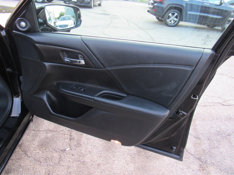 2014 Honda Accord Hybrid EX-L, available for sale in Worcester, Massachusetts | Hilario's Auto Sales Inc.. Worcester, Massachusetts 2014 Honda Accord Hybrid EX-L, available for sale in Worcester, Massachusetts | Hilario's Auto Sales Inc.. Worcester, Massachusetts