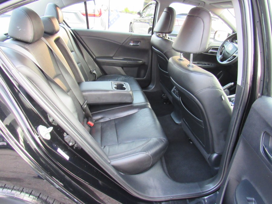 2014 Honda Accord Hybrid EX-L, available for sale in Worcester, Massachusetts | Hilario's Auto Sales Inc.. Worcester, Massachusetts 2014 Honda Accord Hybrid EX-L, available for sale in Worcester, Massachusetts | Hilario's Auto Sales Inc.. Worcester, Massachusetts