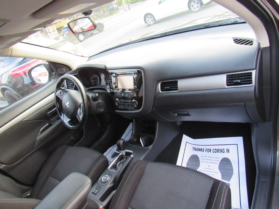 2016 Mitsubishi Outlander SE, available for sale in Worcester, Massachusetts | Hilario's Auto Sales Inc.. Worcester, Massachusetts 2016 Mitsubishi Outlander SE, available for sale in Worcester, Massachusetts | Hilario's Auto Sales Inc.. Worcester, Massachusetts