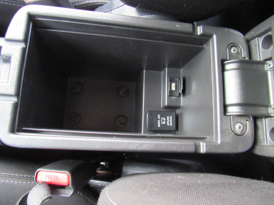 2016 Mitsubishi Outlander SE, available for sale in Worcester, Massachusetts | Hilario's Auto Sales Inc.. Worcester, Massachusetts 2016 Mitsubishi Outlander SE, available for sale in Worcester, Massachusetts | Hilario's Auto Sales Inc.. Worcester, Massachusetts