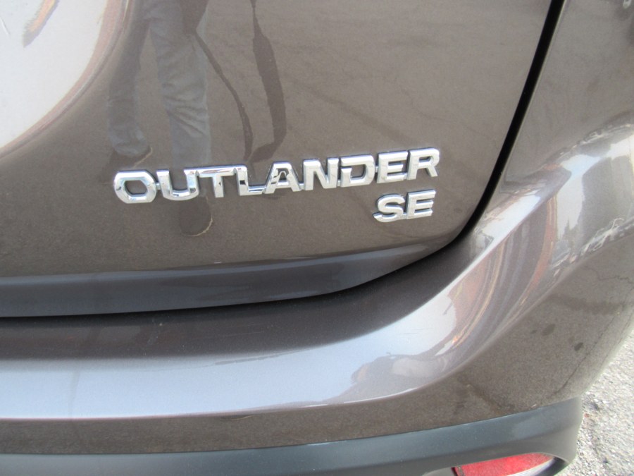 2016 Mitsubishi Outlander SE, available for sale in Worcester, Massachusetts | Hilario's Auto Sales Inc.. Worcester, Massachusetts 2016 Mitsubishi Outlander SE, available for sale in Worcester, Massachusetts | Hilario's Auto Sales Inc.. Worcester, Massachusetts