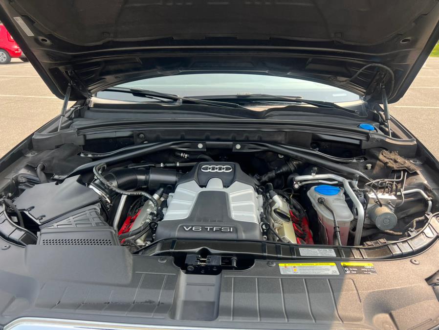 2015 Audi SQ5 quattro 4dr 3.0T Premium Plus, available for sale in Waterbury, Connecticut | Platinum Auto Care. Waterbury, Connecticut 2015 Audi SQ5 quattro 4dr 3.0T Premium Plus, available for sale in Waterbury, Connecticut | Platinum Auto Care. Waterbury, Connecticut