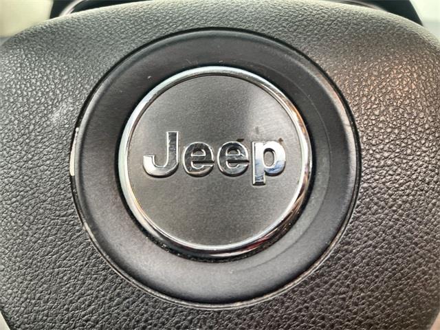 2017 Jeep Grand Cherokee Limited, available for sale in Bronx, New York | Eastchester Motor Cars. Bronx, New York 2017 Jeep Grand Cherokee Limited, available for sale in Bronx, New York | Eastchester Motor Cars. Bronx, New York