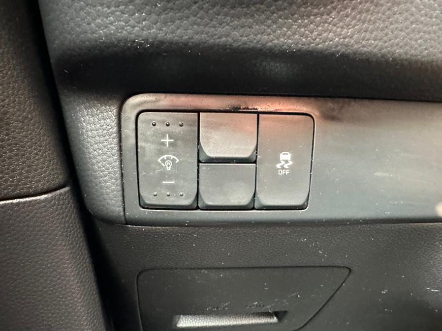 2016 Kia Soul 5dr Wgn Auto +, available for sale in Manchester, Connecticut | Carsonmain LLC. Manchester, Connecticut 2016 Kia Soul 5dr Wgn Auto +, available for sale in Manchester, Connecticut | Carsonmain LLC. Manchester, Connecticut