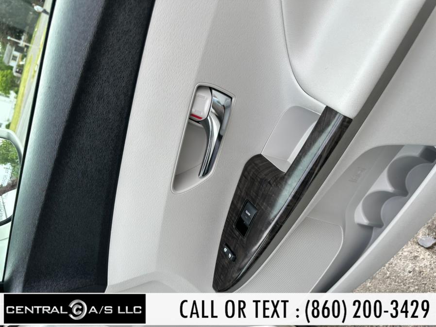 2014 Toyota Venza 4dr Wgn V6 AWD XLE (Natl), available for sale in East Windsor, Connecticut | Central A/S LLC. East Windsor, Connecticut 2014 Toyota Venza 4dr Wgn V6 AWD XLE (Natl), available for sale in East Windsor, Connecticut | Central A/S LLC. East Windsor, Connecticut