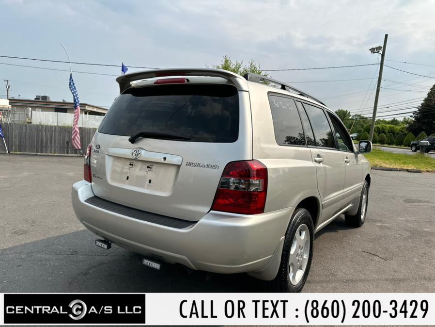 2005 Toyota Highlander 4dr V6 4WD w/3rd Row, available for sale in East Windsor, Connecticut | Central A/S LLC. East Windsor, Connecticut 2005 Toyota Highlander 4dr V6 4WD w/3rd Row, available for sale in East Windsor, Connecticut | Central A/S LLC. East Windsor, Connecticut