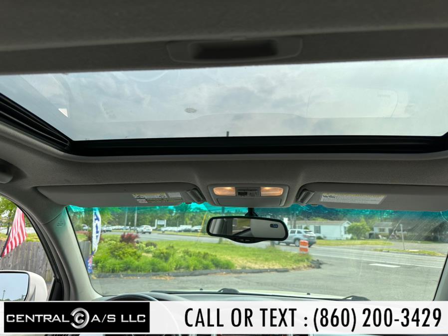 2005 Toyota Highlander 4dr V6 4WD w/3rd Row, available for sale in East Windsor, Connecticut | Central A/S LLC. East Windsor, Connecticut 2005 Toyota Highlander 4dr V6 4WD w/3rd Row, available for sale in East Windsor, Connecticut | Central A/S LLC. East Windsor, Connecticut