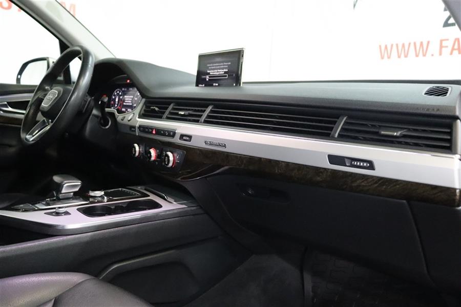 2019 Audi Q7 PREMIUM PLUS, available for sale in Paterson, New Jersey | Fast Track Motors. Paterson, New Jersey 2019 Audi Q7 PREMIUM PLUS, available for sale in Paterson, New Jersey | Fast Track Motors. Paterson, New Jersey