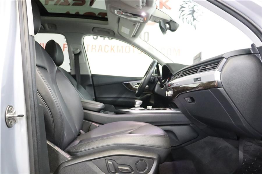 2019 Audi Q7 PREMIUM PLUS, available for sale in Paterson, New Jersey | Fast Track Motors. Paterson, New Jersey 2019 Audi Q7 PREMIUM PLUS, available for sale in Paterson, New Jersey | Fast Track Motors. Paterson, New Jersey