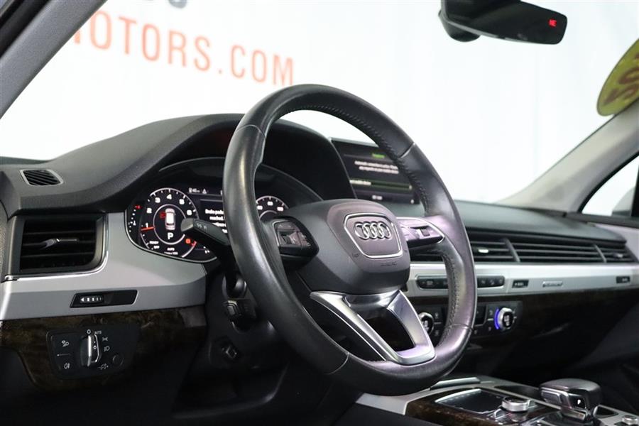 2019 Audi Q7 PREMIUM PLUS, available for sale in Paterson, New Jersey | Fast Track Motors. Paterson, New Jersey 2019 Audi Q7 PREMIUM PLUS, available for sale in Paterson, New Jersey | Fast Track Motors. Paterson, New Jersey