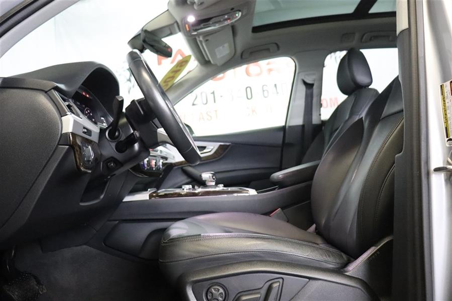 2019 Audi Q7 PREMIUM PLUS, available for sale in Paterson, New Jersey | Fast Track Motors. Paterson, New Jersey 2019 Audi Q7 PREMIUM PLUS, available for sale in Paterson, New Jersey | Fast Track Motors. Paterson, New Jersey