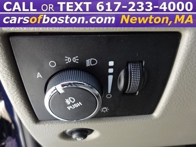 2013 Jeep Grand Cherokee Laredo 4WD, available for sale in Newton, Massachusetts | Jacob Auto Sales. Newton, Massachusetts 2013 Jeep Grand Cherokee Laredo 4WD, available for sale in Newton, Massachusetts | Jacob Auto Sales. Newton, Massachusetts