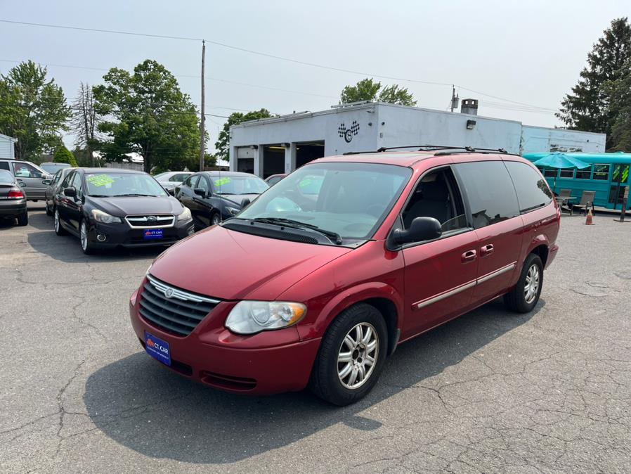 2005 Chrysler Town & Country 4dr LWB Touring FWD, available for sale in East Windsor, Connecticut | CT Car Co LLC. East Windsor, Connecticut 2005 Chrysler Town & Country 4dr LWB Touring FWD, available for sale in East Windsor, Connecticut | CT Car Co LLC. East Windsor, Connecticut
