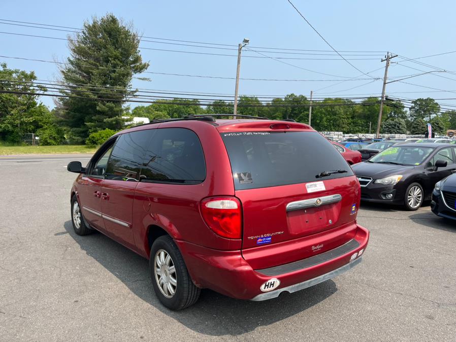 2005 Chrysler Town & Country 4dr LWB Touring FWD, available for sale in East Windsor, Connecticut | CT Car Co LLC. East Windsor, Connecticut 2005 Chrysler Town & Country 4dr LWB Touring FWD, available for sale in East Windsor, Connecticut | CT Car Co LLC. East Windsor, Connecticut