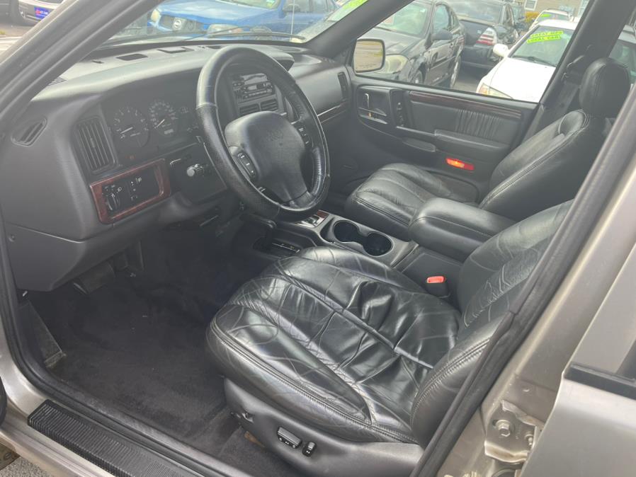 1998 Jeep Grand Cherokee 4dr Limited 4WD 5.9, available for sale in East Windsor, Connecticut | CT Car Co LLC. East Windsor, Connecticut 1998 Jeep Grand Cherokee 4dr Limited 4WD 5.9, available for sale in East Windsor, Connecticut | CT Car Co LLC. East Windsor, Connecticut
